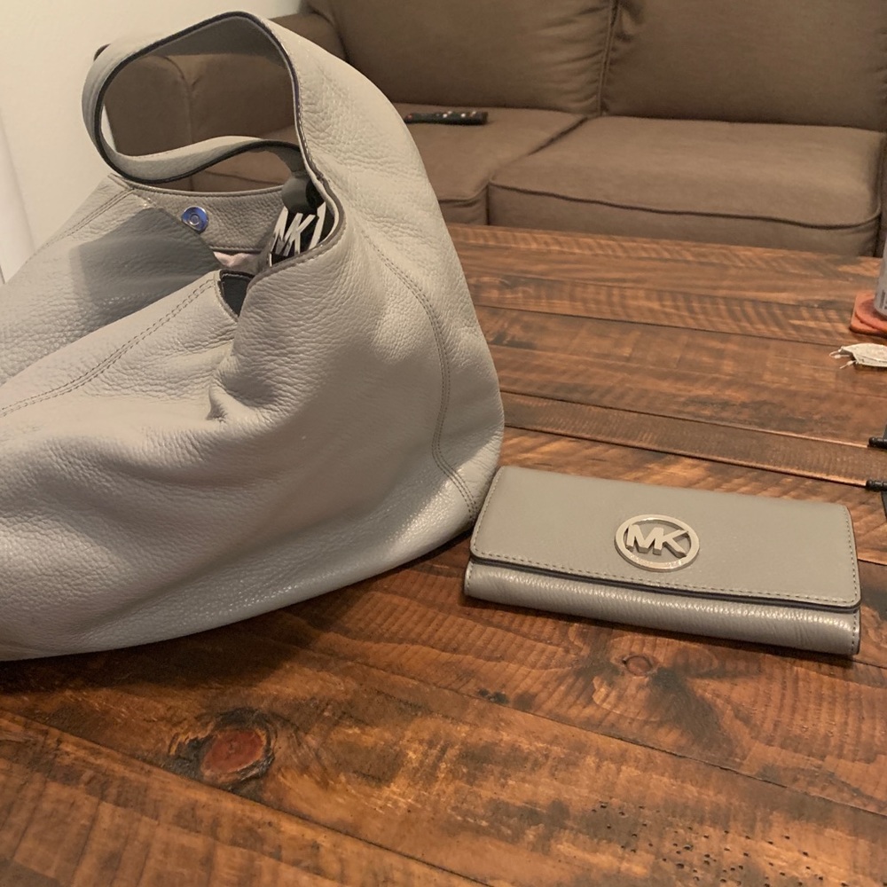 Michael Kors Large Gray Hobo with Wallet